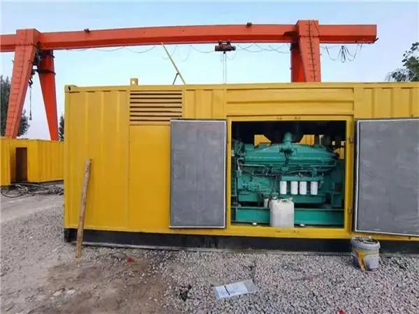 九原冬季低温环境下,500KW发电机组应该选择什么类型的启动电瓶?